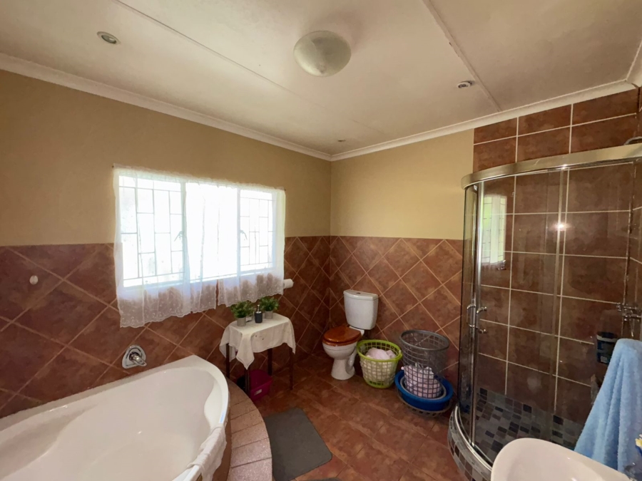 4 Bedroom Property for Sale in Safari Gardens North West